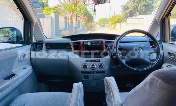 Comprar Usado Toyota Noah Azul Carro em Maputo em Maputo Comprar Usado Toyota Noah Azul Carro em Maputo em Maputo