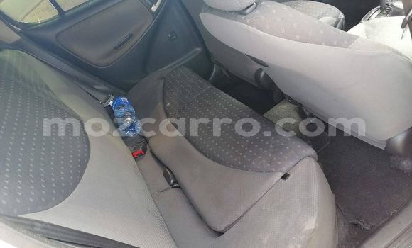Comprar Usado Toyota Vitz Azul Carro em Maputo em Maputo Comprar Usado Toyota Vitz Azul Carro em Maputo em Maputo