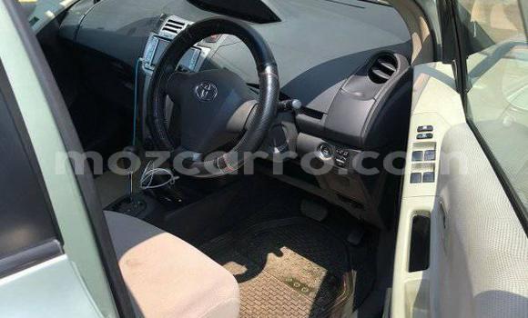 Comprar Usado Toyota Vitz Bege Carro em Maputo em Maputo Comprar Usado Toyota Vitz Bege Carro em Maputo em Maputo