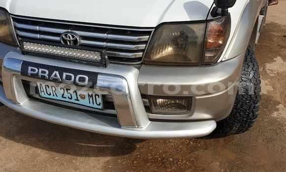 Nunua Ilio tumika Toyota Land Cruiser Prado Nyeupe Gari ndani ya Maputo nchini Maputo Nunua Ilio tumika Toyota Land Cruiser Prado Nyeupe Gari ndani ya Maputo nchini Maputo