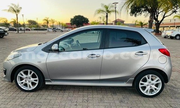 Tenga Tsaru Mazda Demio Sirivha Mota in Maputo in Maputo