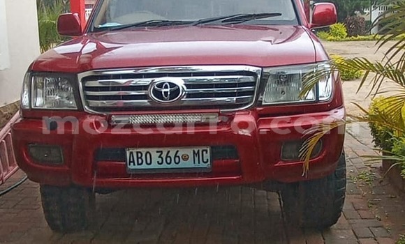 Nunua Ilio tumika Toyota Land Cruiser Nyekundu Gari ndani ya Maputo nchini Maputo
