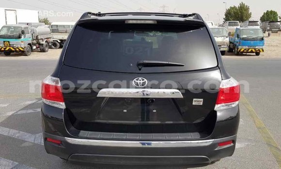 Tenga Imported Toyota Highlander Nhema Mota in Import - Dubai in Cabo Delgado Tenga Imported Toyota Highlander Nhema Mota in Import - Dubai in Cabo Delgado