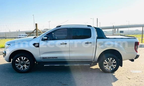 Tenga Tsaru Ford Ranger Sirivha Mota in Maputo in Maputo