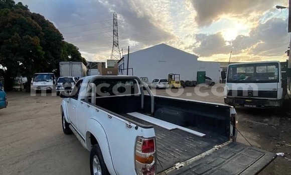 Tenga Tsaru Mazda BT-50 Chena Mota in Maputo in Maputo Tenga Tsaru Mazda BT-50 Chena Mota in Maputo in Maputo