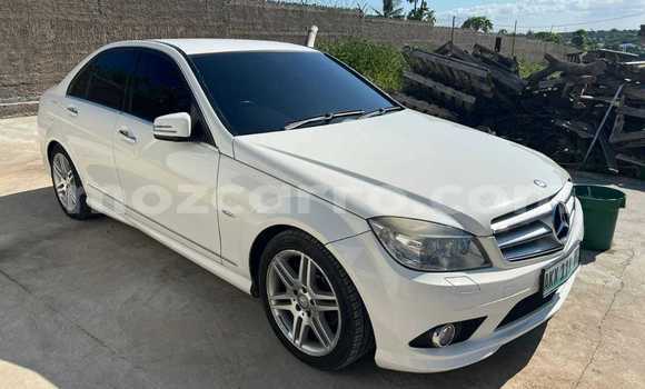 Comprar Usado Mercedes‒Benz C-klasse Branco Carro em Maputo em Maputo