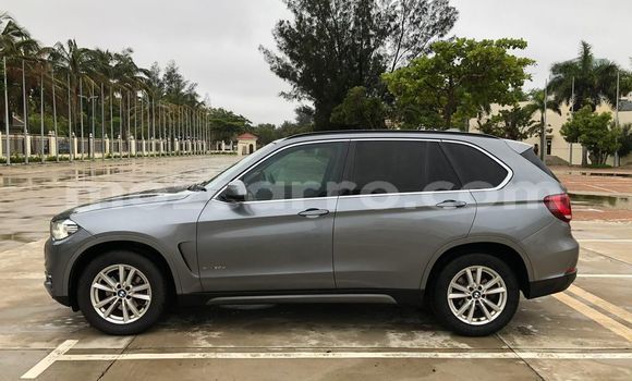 Nunua Ilio tumika BMW X5 Fedha Gari ndani ya Maputo nchini Maputo Nunua Ilio tumika BMW X5 Fedha Gari ndani ya Maputo nchini Maputo