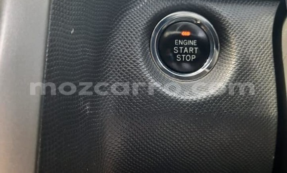 Comprar Usado Toyota Ractis Prata Carro em Maputo em Maputo Comprar Usado Toyota Ractis Prata Carro em Maputo em Maputo