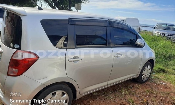 Comprar Usado Toyota Ractis Prata Carro em Maputo em Maputo Comprar Usado Toyota Ractis Prata Carro em Maputo em Maputo
