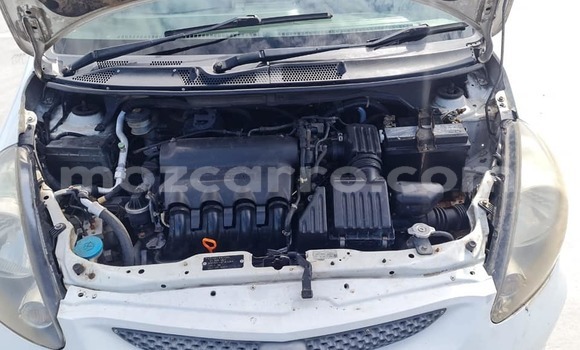 Buy Used Honda Fit White Car in Maputo in Maputo Buy Used Honda Fit White Car in Maputo in Maputo