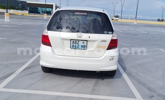 Buy Used Honda Fit White Car in Maputo in Maputo Buy Used Honda Fit White Car in Maputo in Maputo