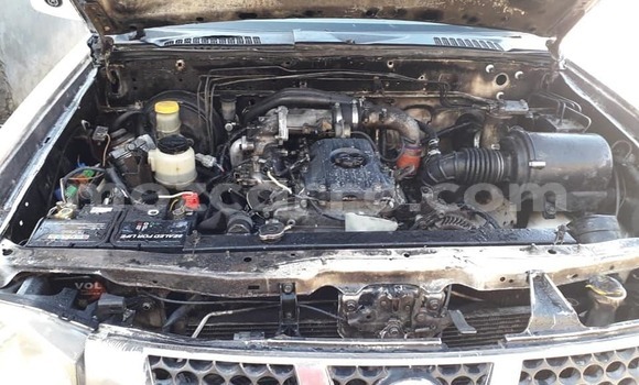 Comprar Usado Nissan Hardbody Branco Carro em Maputo em Maputo Comprar Usado Nissan Hardbody Branco Carro em Maputo em Maputo