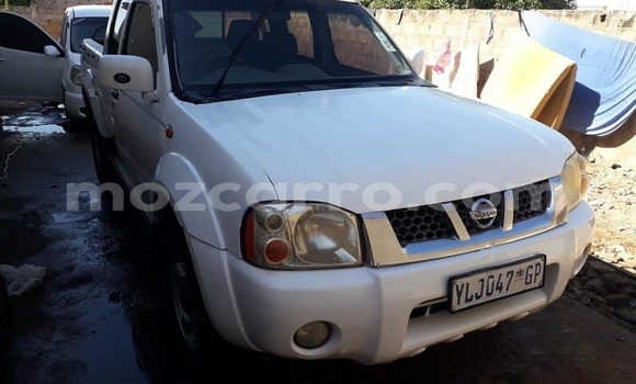 Comprar Usado Nissan Hardbody Branco Carro em Maputo em Maputo Comprar Usado Nissan Hardbody Branco Carro em Maputo em Maputo