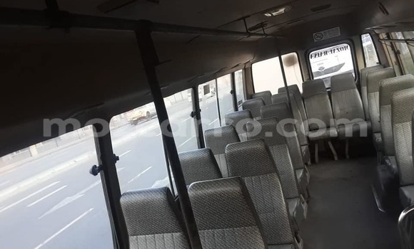 Comprar Usado Toyota Coaster Azul Carro em Maputo em Maputo Comprar Usado Toyota Coaster Azul Carro em Maputo em Maputo
