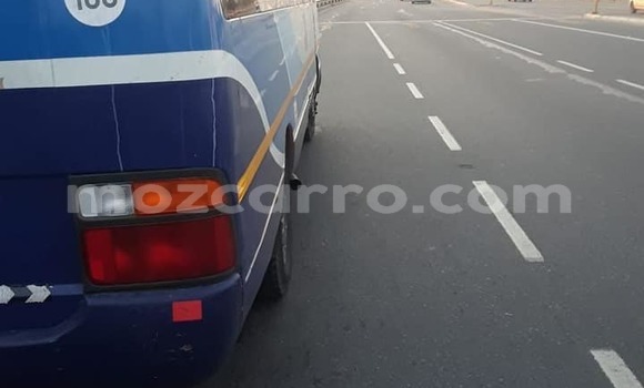 Comprar Usado Toyota Coaster Azul Carro em Maputo em Maputo Comprar Usado Toyota Coaster Azul Carro em Maputo em Maputo