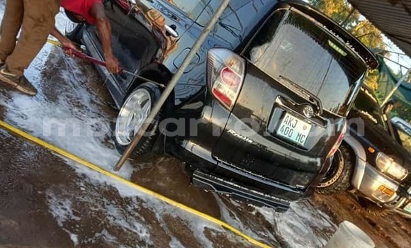 Tenga Tsaru Toyota Ractis Nhema Mota in Maputo in Maputo Tenga Tsaru Toyota Ractis Nhema Mota in Maputo in Maputo