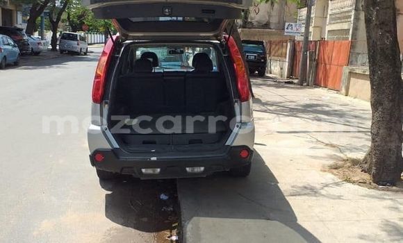 Comprar Usado Nissan X-Trail Prata Carro em Maputo em Maputo Comprar Usado Nissan X-Trail Prata Carro em Maputo em Maputo