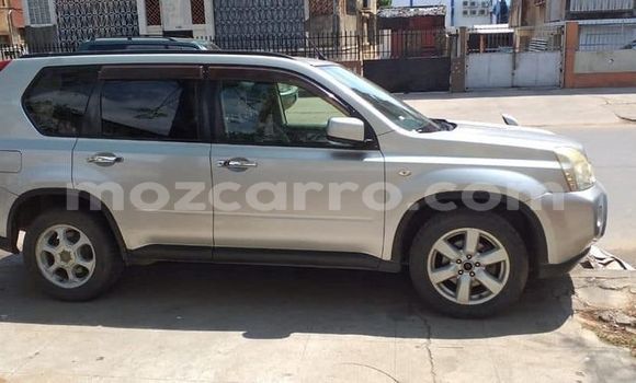 Comprar Usado Nissan X-Trail Prata Carro em Maputo em Maputo Comprar Usado Nissan X-Trail Prata Carro em Maputo em Maputo