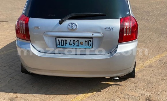 Comprar Usado Toyota Runx Prata Carro em Maputo em Maputo Comprar Usado Toyota Runx Prata Carro em Maputo em Maputo