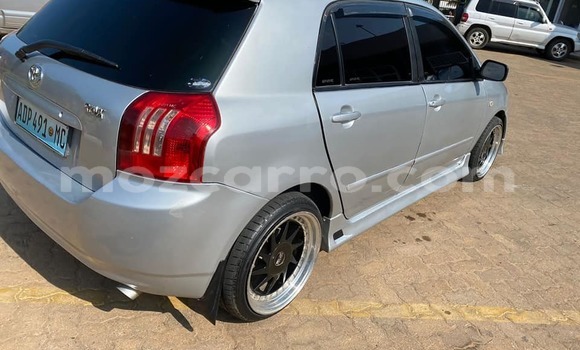 Comprar Usado Toyota Runx Prata Carro em Maputo em Maputo Comprar Usado Toyota Runx Prata Carro em Maputo em Maputo
