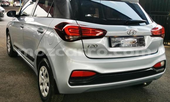 Buy Used Hyundai i20 Silver Car in Maputo in Maputo Buy Used Hyundai i20 Silver Car in Maputo in Maputo