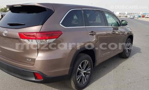Tenga Imported Toyota Highlander Bhurawuni Mota in Import - Dubai in Cabo Delgado Tenga Imported Toyota Highlander Bhurawuni Mota in Import - Dubai in Cabo Delgado