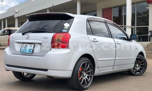 Comprar Usado Toyota Runx Prata Carro em Maputo em Maputo Comprar Usado Toyota Runx Prata Carro em Maputo em Maputo