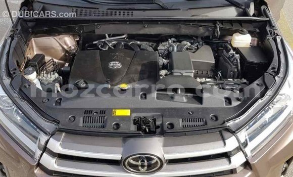 Tenga Imported Toyota Highlander Bhurawuni Mota in Import - Dubai in Cabo Delgado Tenga Imported Toyota Highlander Bhurawuni Mota in Import - Dubai in Cabo Delgado