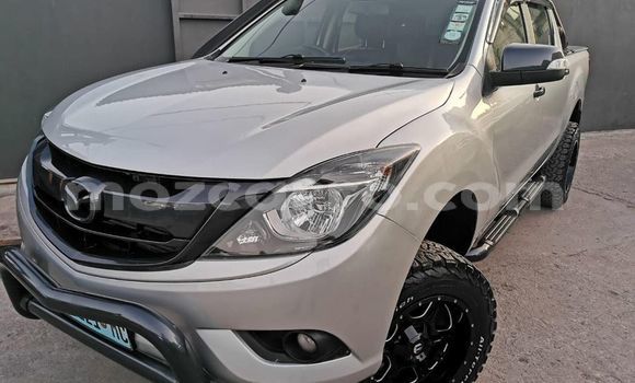Comprar Usado Mazda BT-50 Prata Carro em Maputo em Maputo