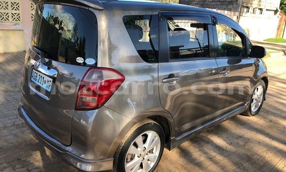 Buy Used Toyota Ractis Brown Car in Maputo in Maputo Buy Used Toyota Ractis Brown Car in Maputo in Maputo