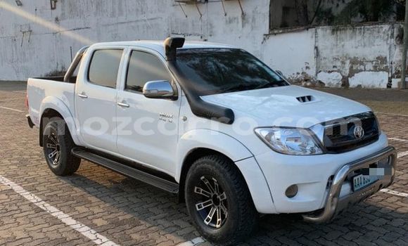 Comprar Usado Toyota Hilux Branco Carro em Maputo em Maputo Comprar Usado Toyota Hilux Branco Carro em Maputo em Maputo