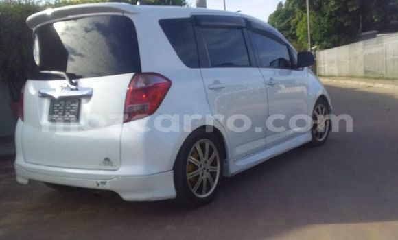 Comprar Usado Toyota Ractis Branco Carro em Maputo em Maputo Comprar Usado Toyota Ractis Branco Carro em Maputo em Maputo