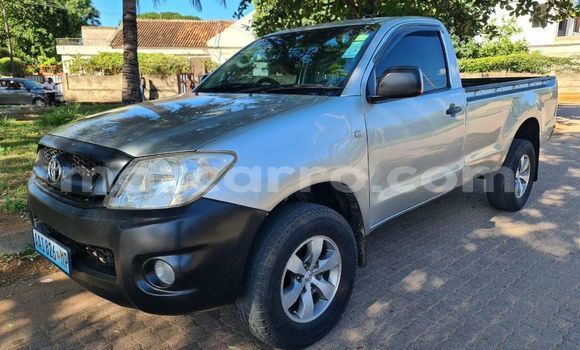 Nunua Ilio tumika Toyota Hilux Fedha Gari ndani ya Maputo nchini Maputo