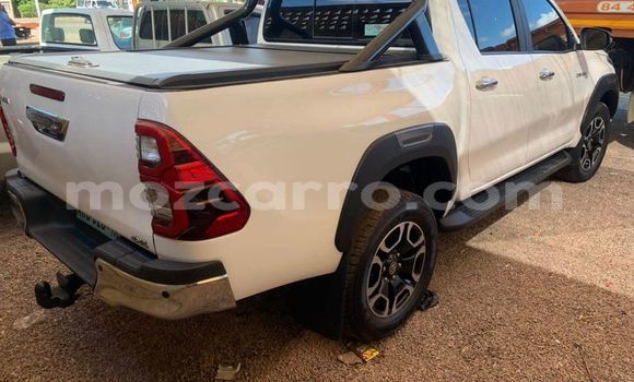 Comprar Usado Toyota Hiluxe Revo Branco Carro em Maputo em Maputo Comprar Usado Toyota Hiluxe Revo Branco Carro em Maputo em Maputo