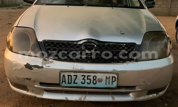 Nunua Ilio tumika Toyota Corolla Fedha Gari ndani ya Maputo nchini Maputo