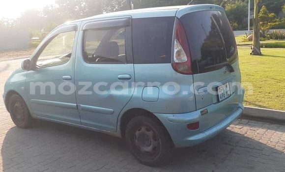 Comprar Usado Toyota FunCargo Azul Carro em Maputo em Maputo Comprar Usado Toyota FunCargo Azul Carro em Maputo em Maputo