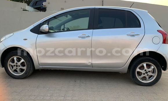 Comprar Usado Toyota Vitz Prata Carro em Maputo em Maputo Comprar Usado Toyota Vitz Prata Carro em Maputo em Maputo
