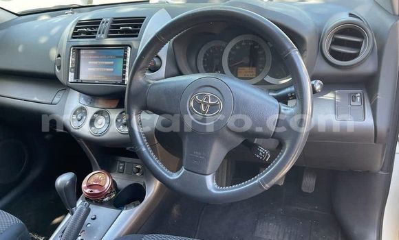 Buy Used Toyota RAV4 White Car in Maputo in Maputo Buy Used Toyota RAV4 White Car in Maputo in Maputo