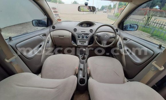 Comprar Usado Toyota Platz Azul Carro em Maputo em Maputo Comprar Usado Toyota Platz Azul Carro em Maputo em Maputo