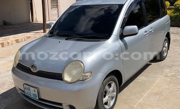 Comprar Usado Toyota Sienta Prata Carro em Maputo em Maputo Comprar Usado Toyota Sienta Prata Carro em Maputo em Maputo