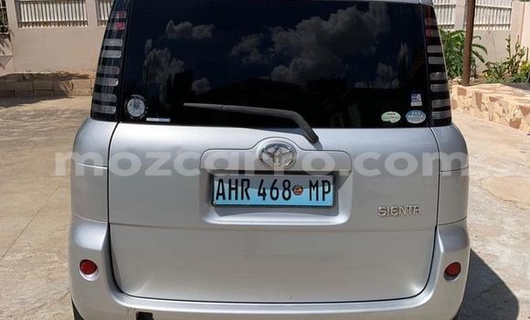 Comprar Usado Toyota Sienta Prata Carro em Maputo em Maputo Comprar Usado Toyota Sienta Prata Carro em Maputo em Maputo