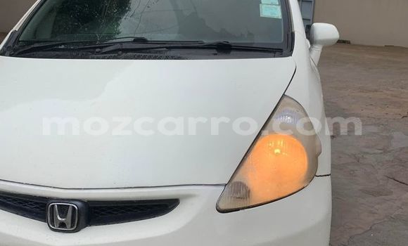 Buy Used Honda Fit White Car in Maputo in Maputo Buy Used Honda Fit White Car in Maputo in Maputo