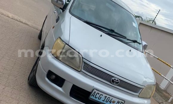 Buy Used Toyota Noah Silver Car in Maputo in Maputo