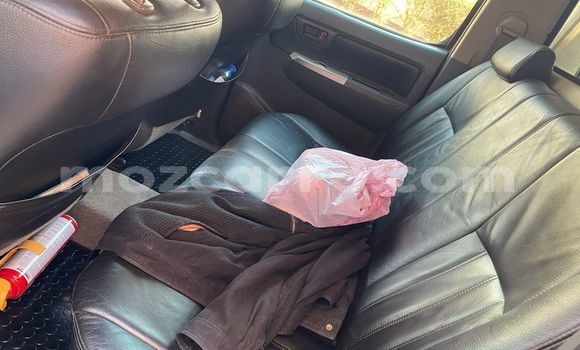 Comprar Usado Toyota Hilux Prata Carro em Maputo em Maputo Comprar Usado Toyota Hilux Prata Carro em Maputo em Maputo