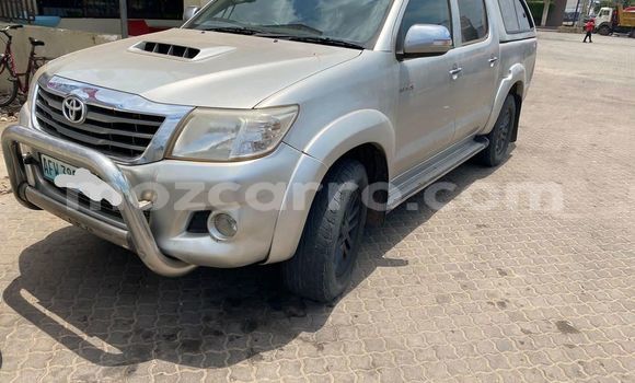 Comprar Usado Toyota Hilux Prata Carro em Maputo em Maputo Comprar Usado Toyota Hilux Prata Carro em Maputo em Maputo