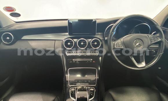 Tenga Tsaru Mercedes‒Benz C-klasse Sirivha Mota in Chongoene in Gaza Tenga Tsaru Mercedes‒Benz C-klasse Sirivha Mota in Chongoene in Gaza