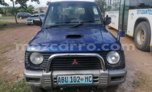 Comprar Usado Mitsubishi Pajero Azul Carro em Maputo em Maputo