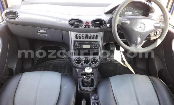 Comprar Usado Mercedes-Benz A200 Azul Carro em Maputo em Maputo Comprar Usado Mercedes-Benz A200 Azul Carro em Maputo em Maputo