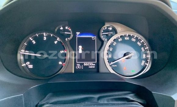 Nunua Ilio tumika Toyota Land Cruiser Prado Nyeupe Gari ndani ya Maputo nchini Maputo Nunua Ilio tumika Toyota Land Cruiser Prado Nyeupe Gari ndani ya Maputo nchini Maputo