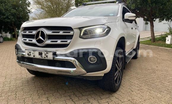 Comprar Usado Mercedes‒Benz X-klasse Concept Branco Carro em Maputo em Maputo Comprar Usado Mercedes‒Benz X-klasse Concept Branco Carro em Maputo em Maputo